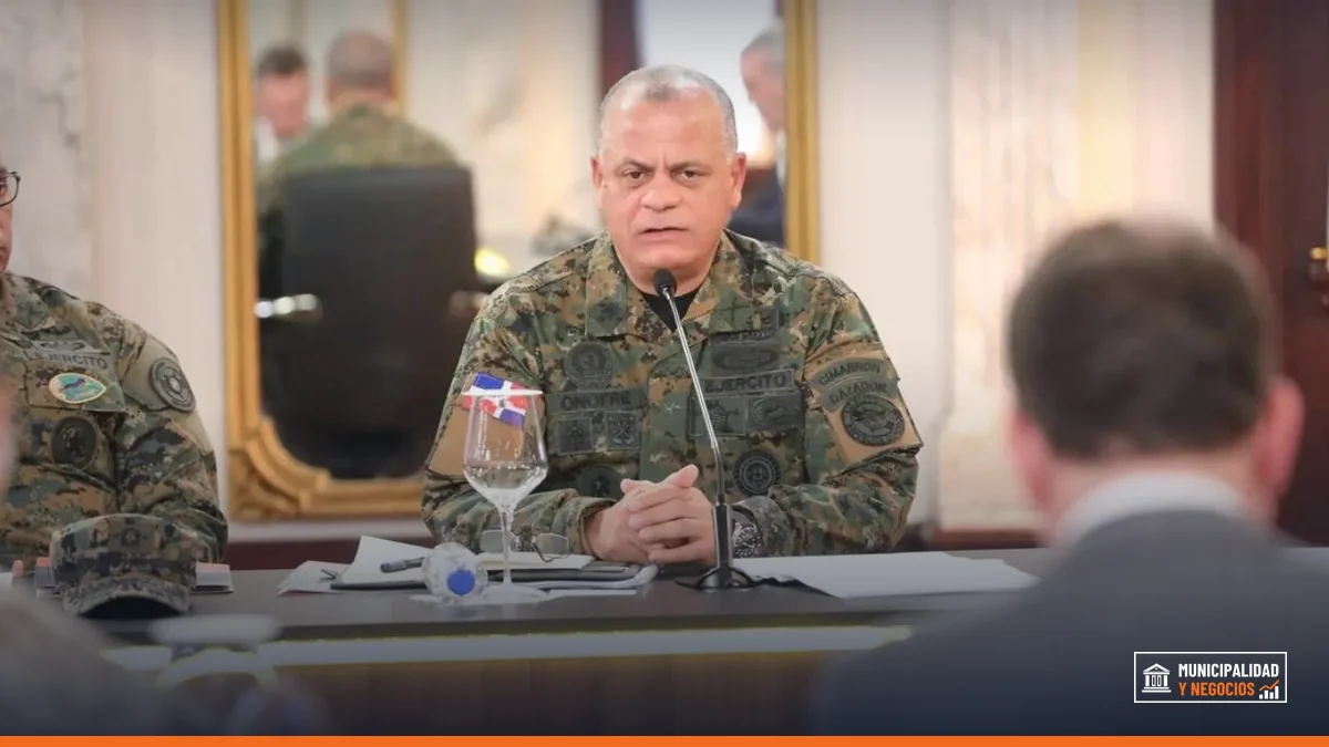 Fuerzas Armadas dominicanas realizan controles en aduanas.