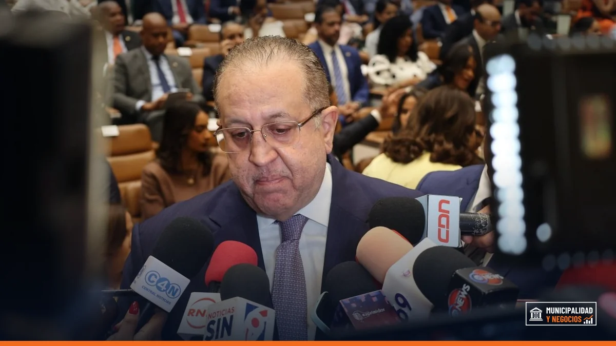 Ministro de Hacienda y Economía, Magín Díaz, durante la celebración del aniversario 79 del Banco Central.