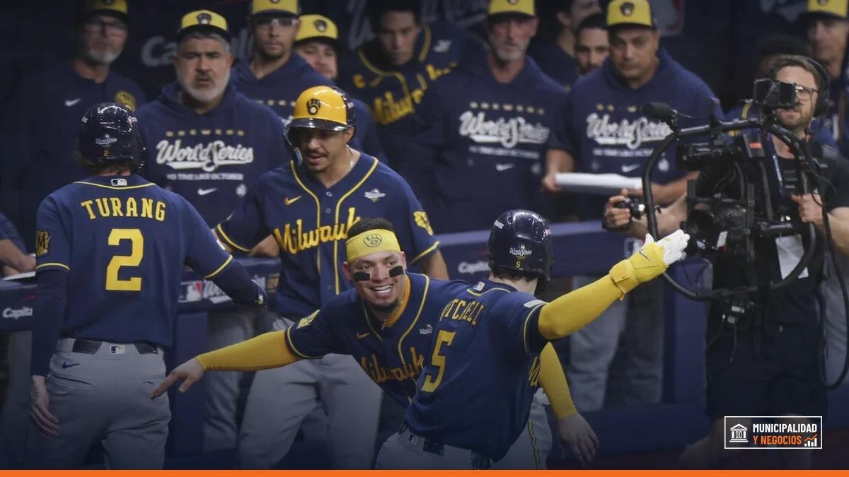 Jugadores de los Cerveceros celebran su victoria en la Serie Mundial.