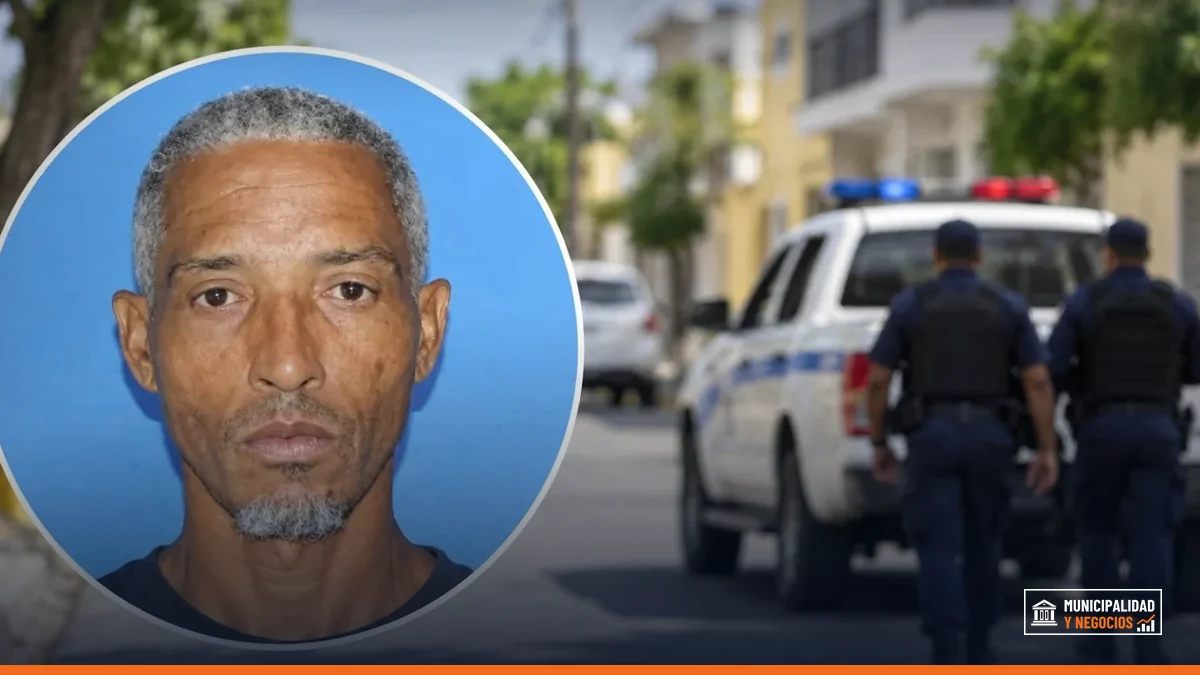 Agentes del Dicrim en el sector Los Pomos, municipio de Cotuí.