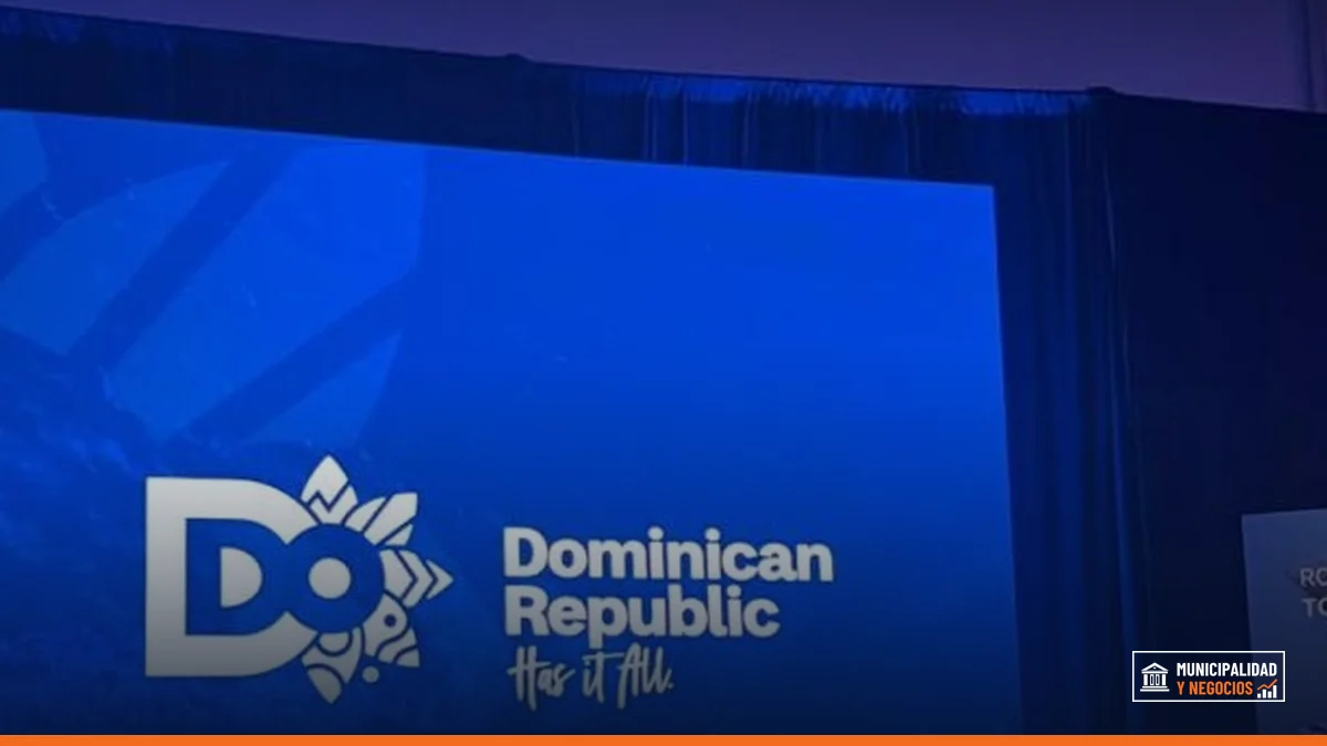 Ministro David Collado durante la feria turística 'Meet Paradise Canadá 2026' en Toronto.
